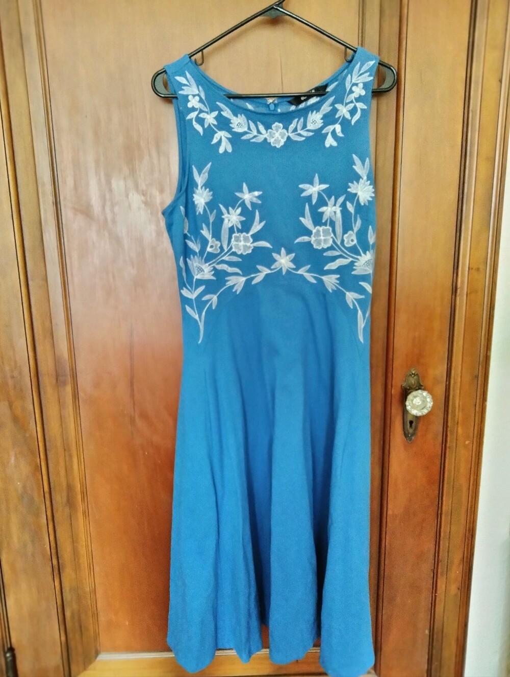 eShakti Sleeveless Blue Dress with White Embroidery Size L/12